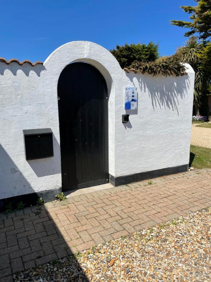 Cliff Top Garden Room Milford on Sea Exterior photo